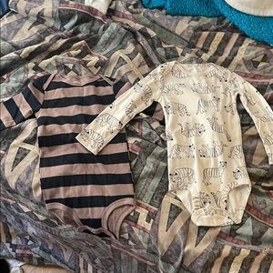 2 Piece Boys Carters 24 Month Long Sleeve Onsies NWOT